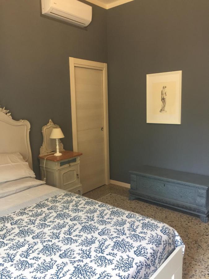 Passirano B&B La Villa Mediterranea מראה חיצוני תמונה