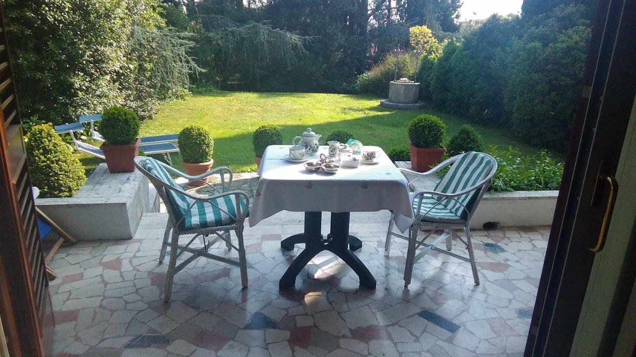 Passirano B&B La Villa Mediterranea מראה חיצוני תמונה
