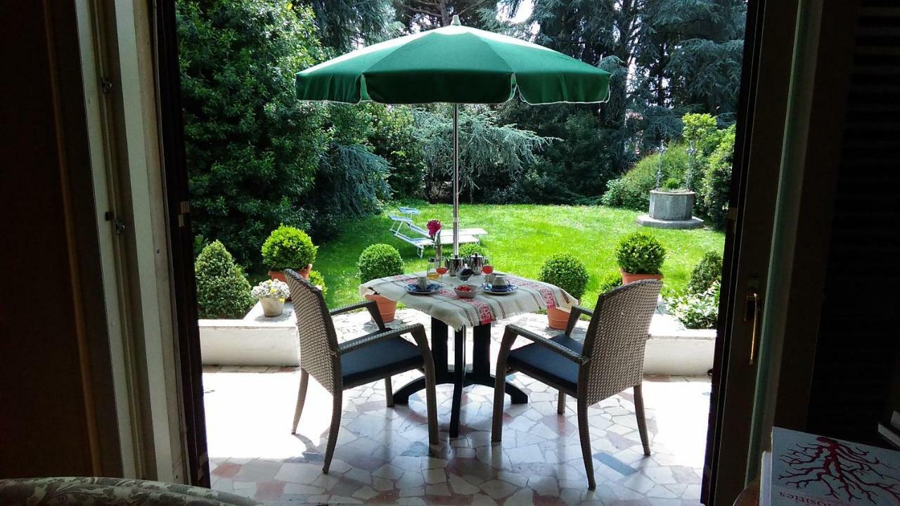 Passirano B&B La Villa Mediterranea מראה חיצוני תמונה